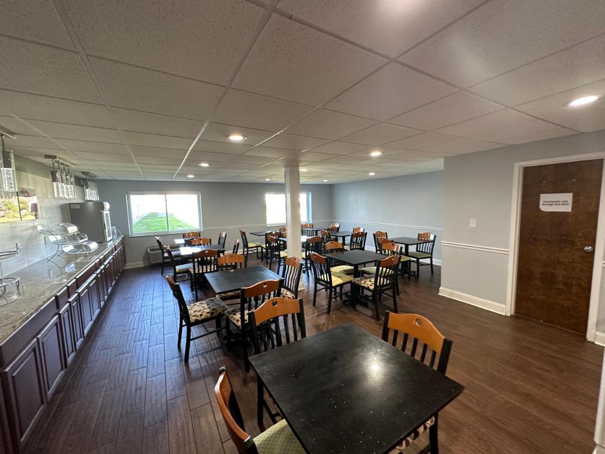 I65 Studio Suites Scottsburg Eksteriør billede