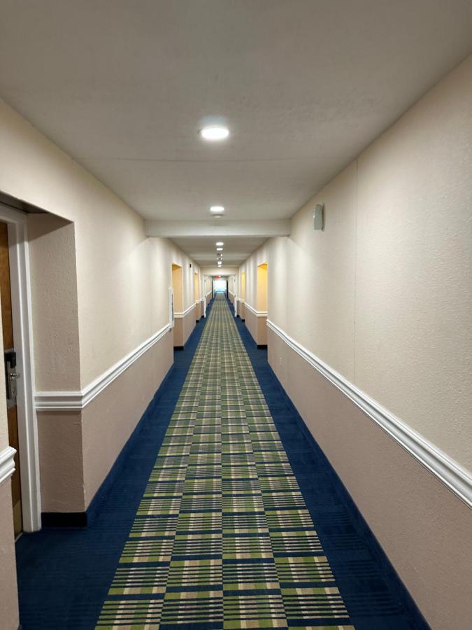 I65 Studio Suites Scottsburg Eksteriør billede